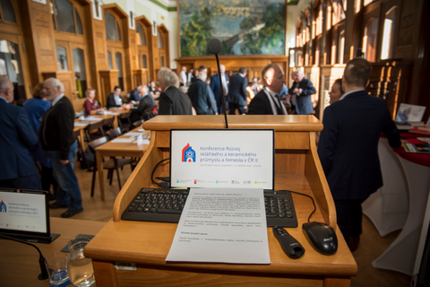 České sklářství a keramika mají budoucnost - a chtějí ji aktivně tvořit